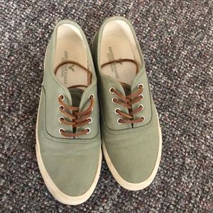 SOLD | Olive green American Eagle canvas shoes